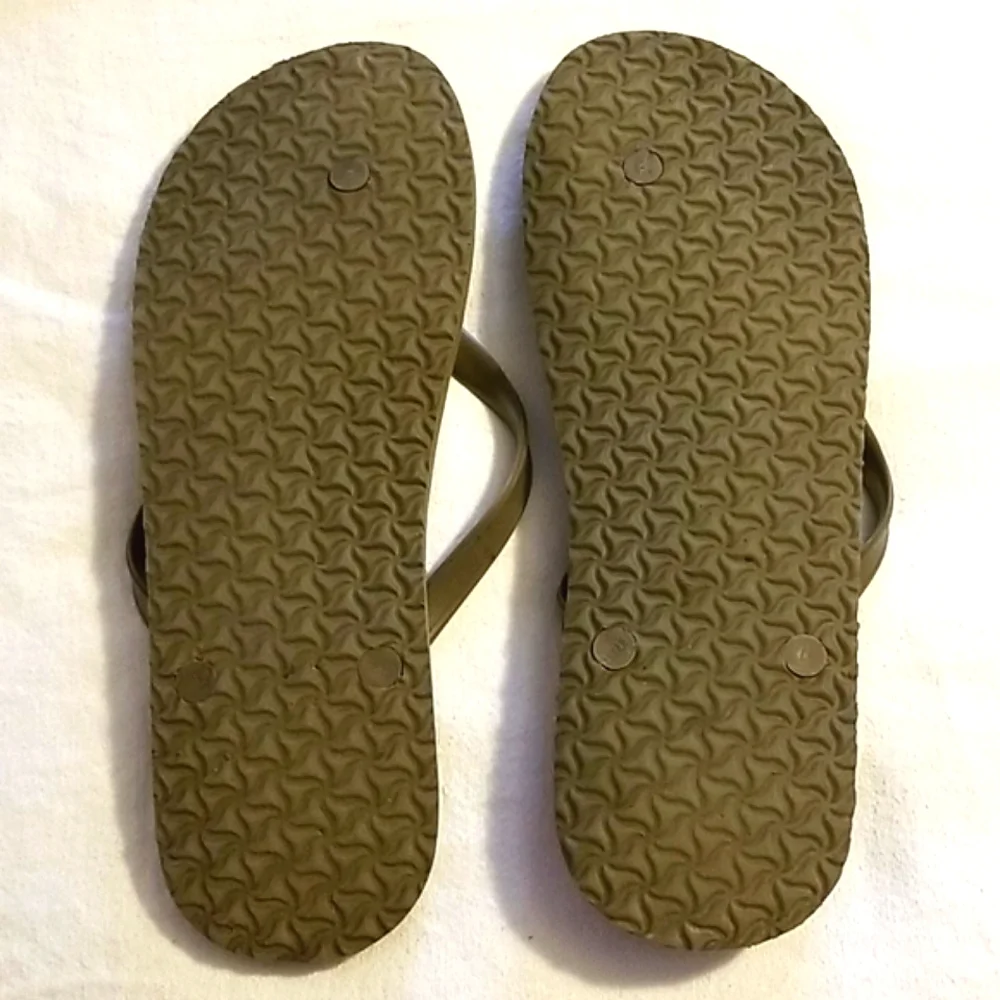 NEW Men's Old Navy Printed Design Sandals - Slip Ons - Flip Flops